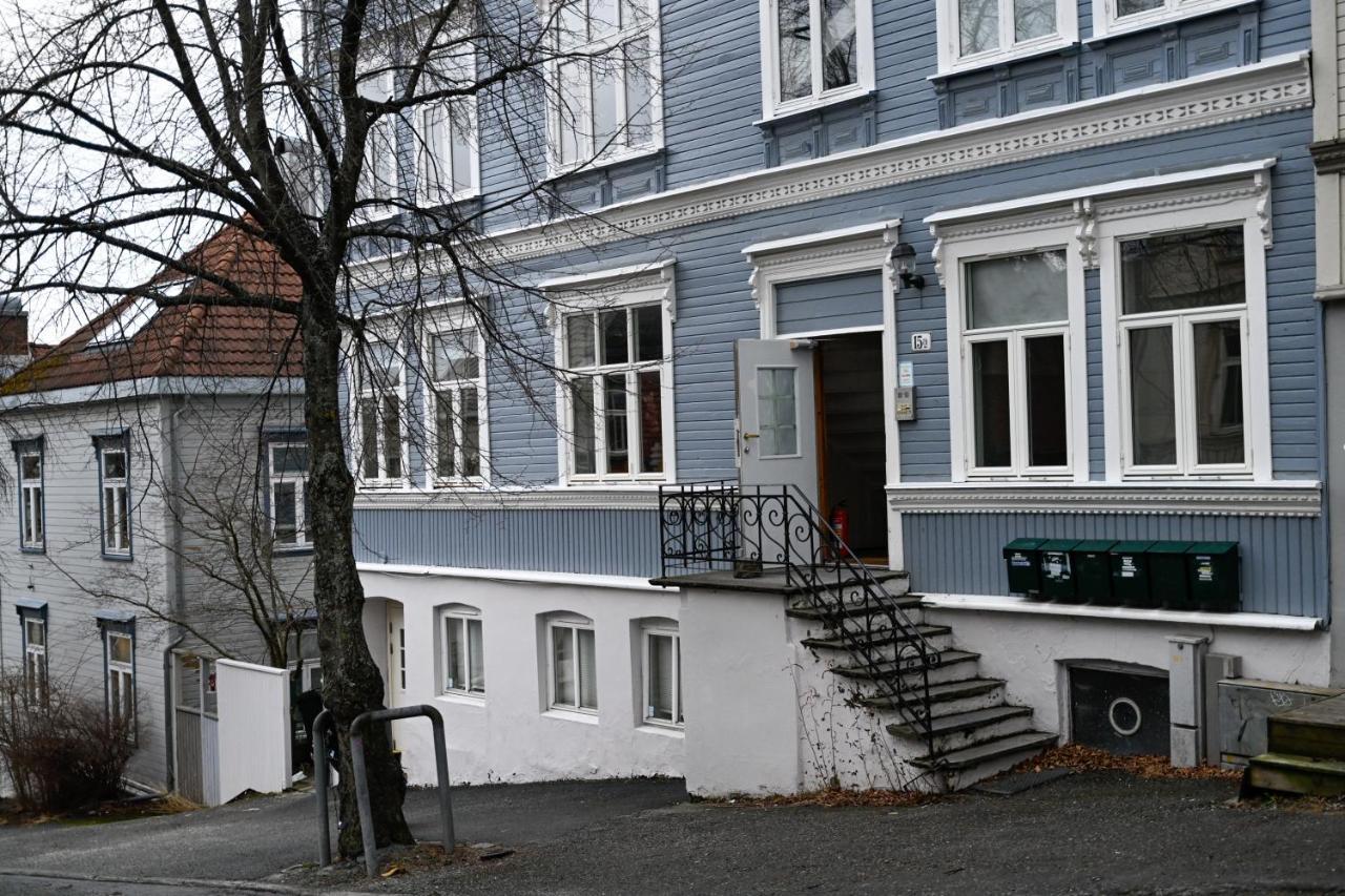 Moderne Leilighet Ved Solsiden I Trondheim Luaran gambar